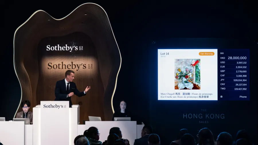 Sotheby’s sold “Fleurs de printemps (La Cruche aux fleurs de printemps)” by Marc Chagall for $34.5m, an auction record in Asia for the French artist. (Photo from Sotheby's)