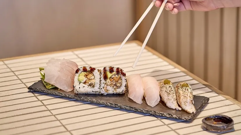 Press photo / Sushi Izu