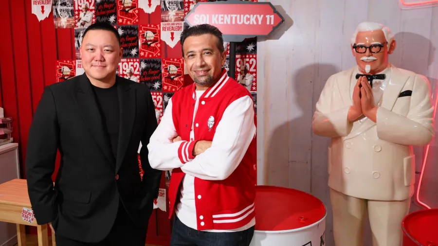 Press photo / L to R: Patt Nitikarn (WAS TH), Suhayl Limbada (KFC).