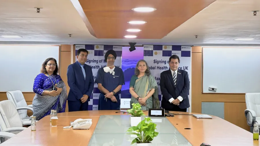 Press photo from Max Healthcare