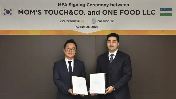 Mom's Touch CEO Kim Dong-jeon and One Food CEO Khodjaev Zafar Zalulovich / Photo from Mom's Touch LinkedIn page.
