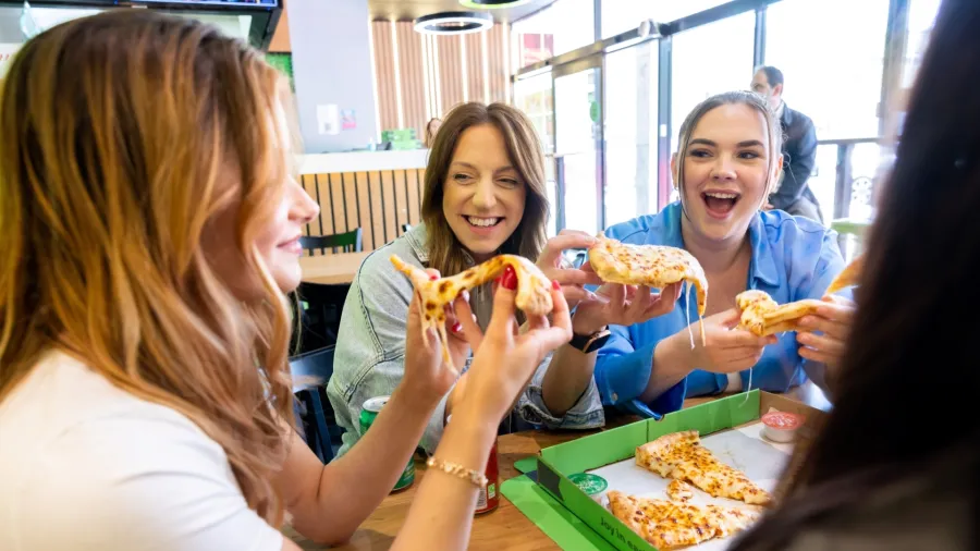 Press photo / Caprinos Pizza