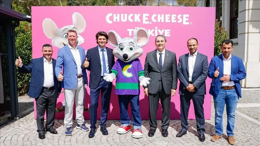 Press photo / Chuck E Cheese