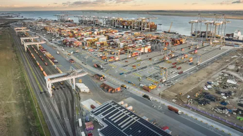 DP World to invest $2.5b to expand logistics network