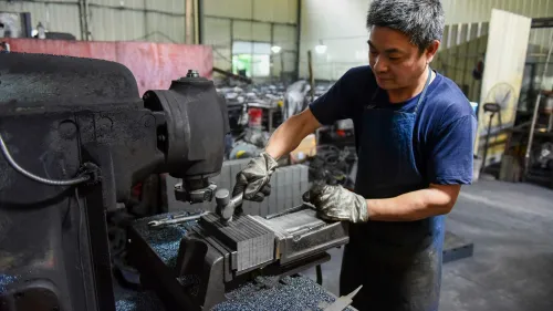 Global manufacturing sector returns to expansion territory in June 