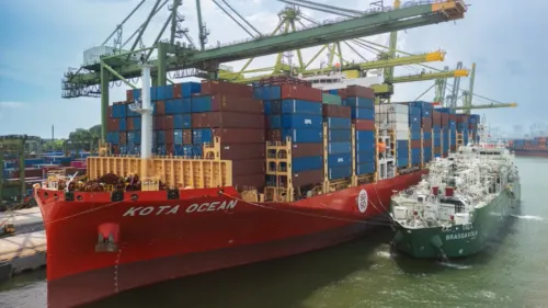 PIL completes cargo and LNG bunkering for Kota Ocean