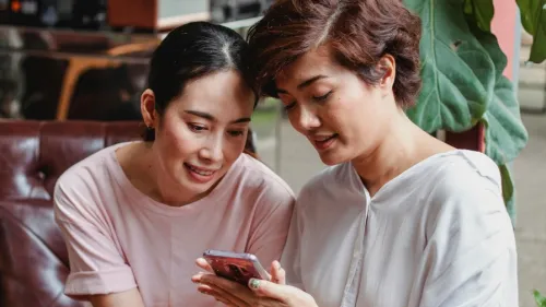 Smartphone shipments in Southeast Asia dip in Q2