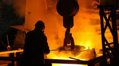 Tarriff fears trigger US stockpiling in August as manufacturing weakens in Europe, Asia
