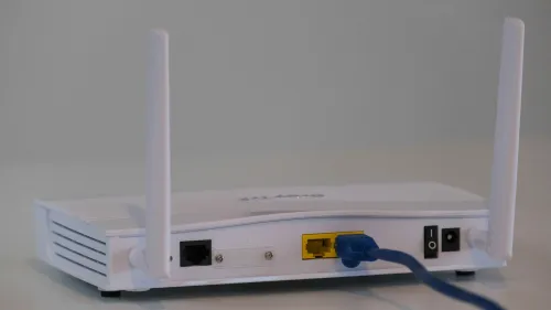 HKT boosts 5G backhaul to 25Gbps in 3 key venues