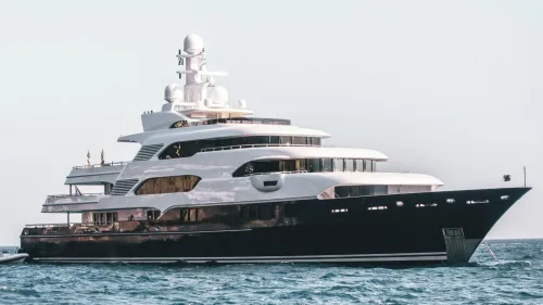 Strategic Marine breaks into superyacht sector with 42-metre vessel