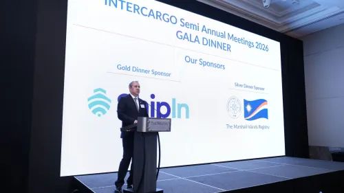 INTERCARGO publishes first standard guidelines for dry bulk STS transfers