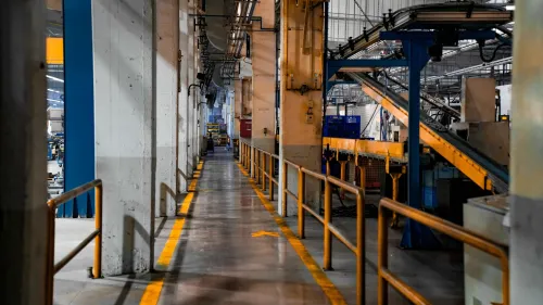 Singapore manufacturing expands as electronics lift March PMI to 50.5