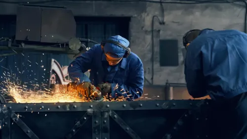 Singapore manufacturing forecast lifted to 9% on AI-driven electronics demand 