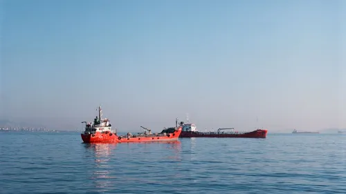 SIPG completes first large-scale green methanol bunkering for EUKOR vessel