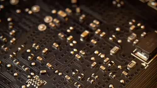 Global chip sales surge 35% in Q2 as demand accelerates