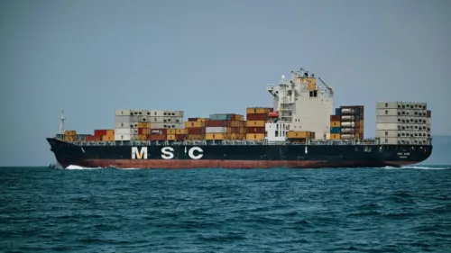 Shanghai sets record with 8,000-tonne green methanol bunkering