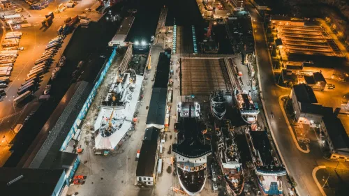 Drydocks World, Cochin Shipyard establish ship repair JV in India