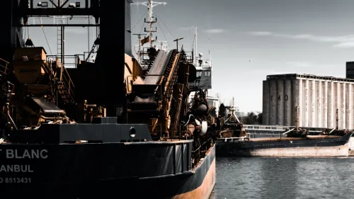 Regulatory limbo threatens shipping's 2030 zero-emission fuel target: report