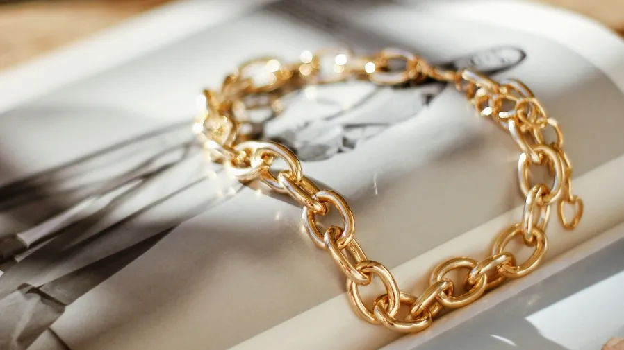 Online jewellery market hotsell