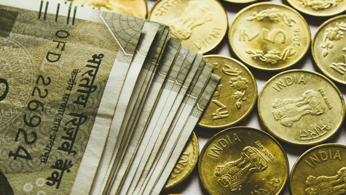 India tightens microfinance rules to curb borrower overleveraging
