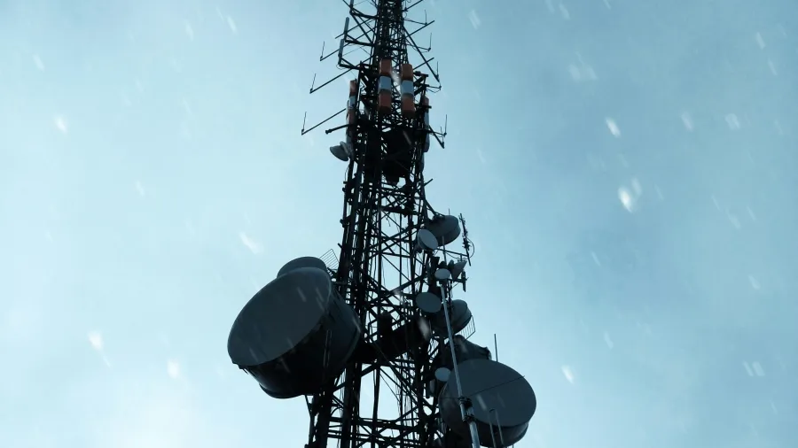 How telecom companies can effectively decarbonise operations