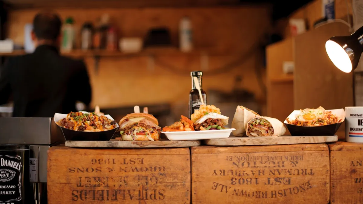 Social Media Wrap: Grill'd announces new partnership for Local Matters campaign; Domino's offers free gondola rides for Italiano range launch; Pappa Flock entices dine-in with new restaurant promotion
