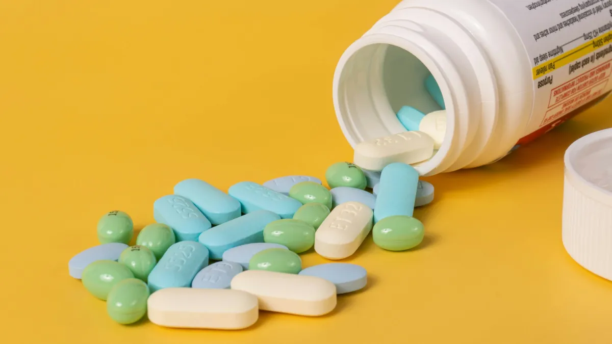 Global biopharma industry index falls to 5.96 in 2025
