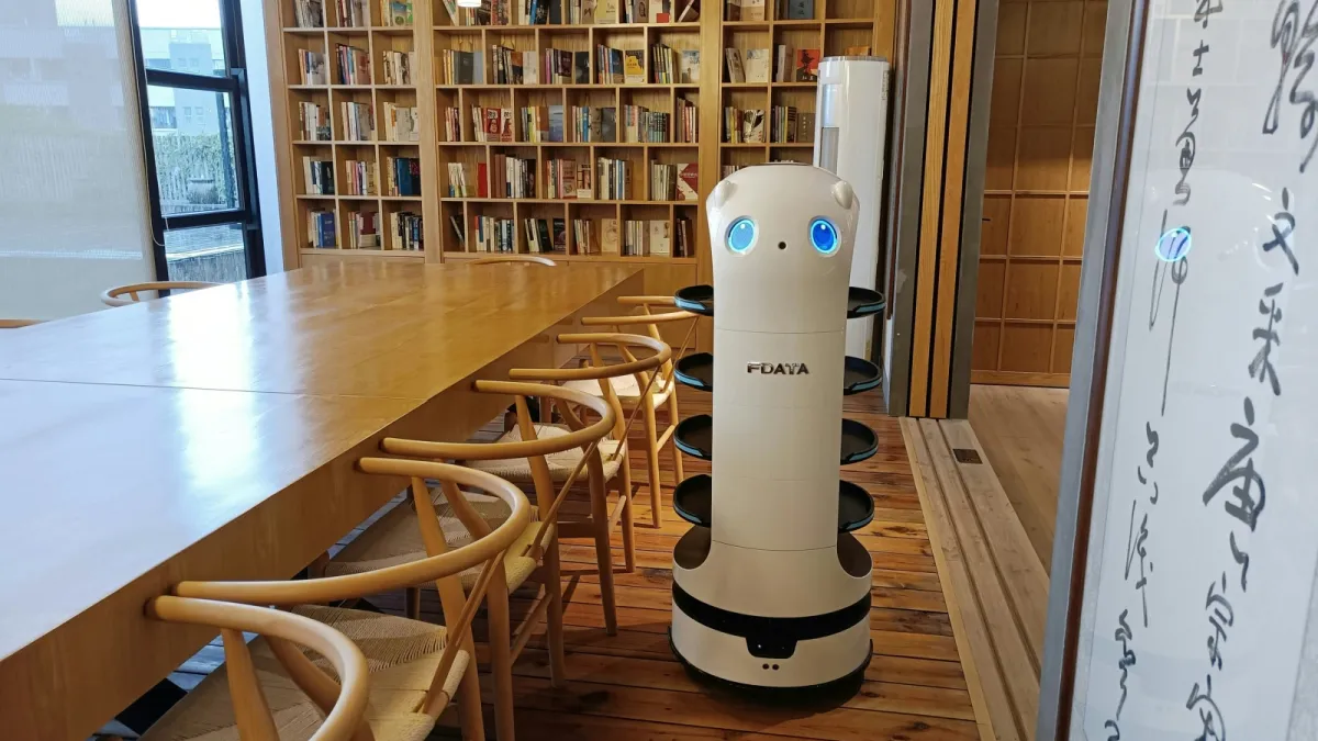 Weekly Global Wrap: Shanghai aims to be a smart restaurant hub; KFC Japan readies for Christmas rush; Chick-fil-A steps away from non-traditional restaurant models