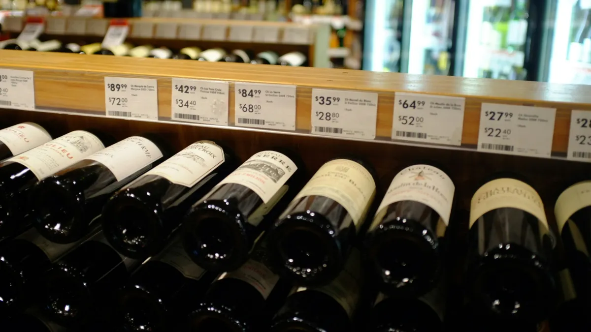 China wine market collapse triggers 8% Australian export crash