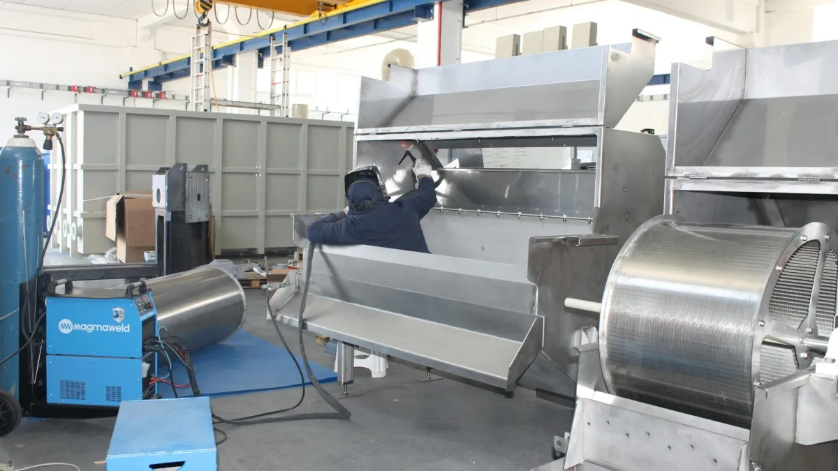 Malaysian manufacturing contracts in February as job losses hit worst levels since pandemic