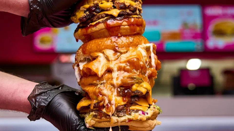 Smacks Burgers & Hot Chicken launches £3.2m funding raise to fuel expansion