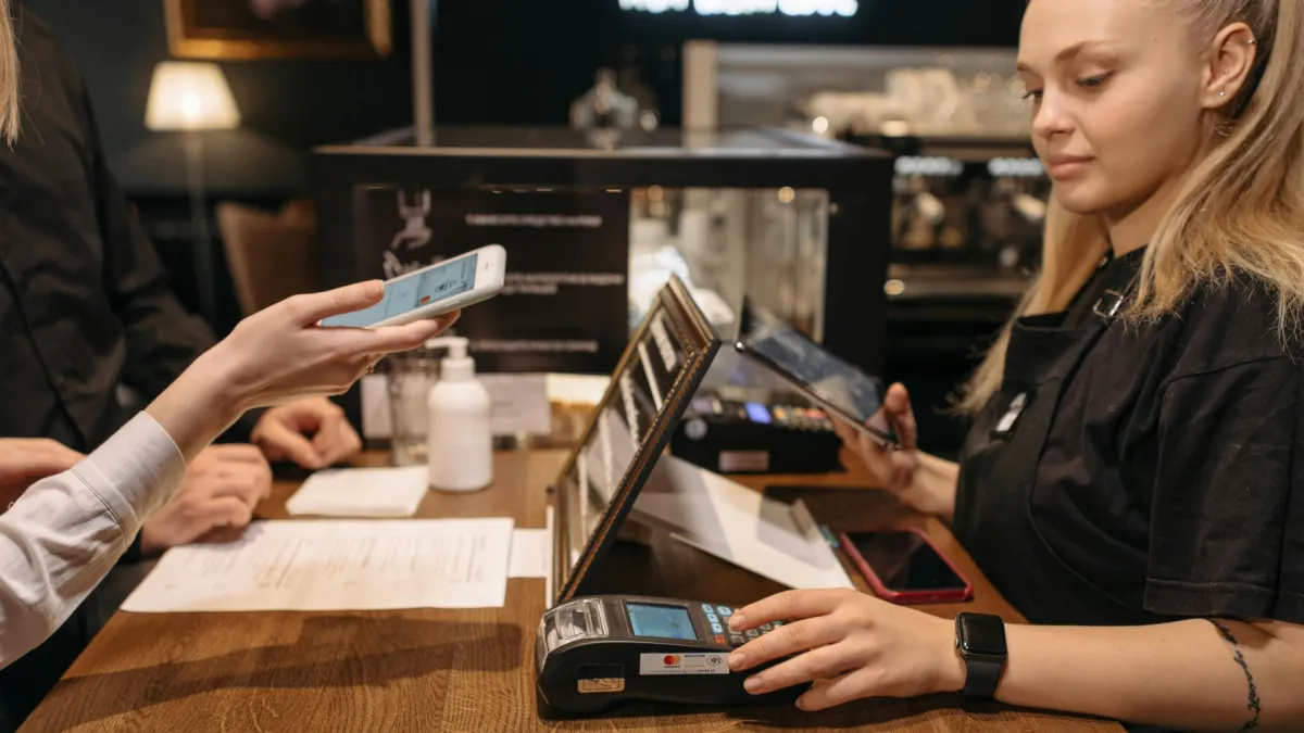 Fuel surcharge may trim fast-food spending