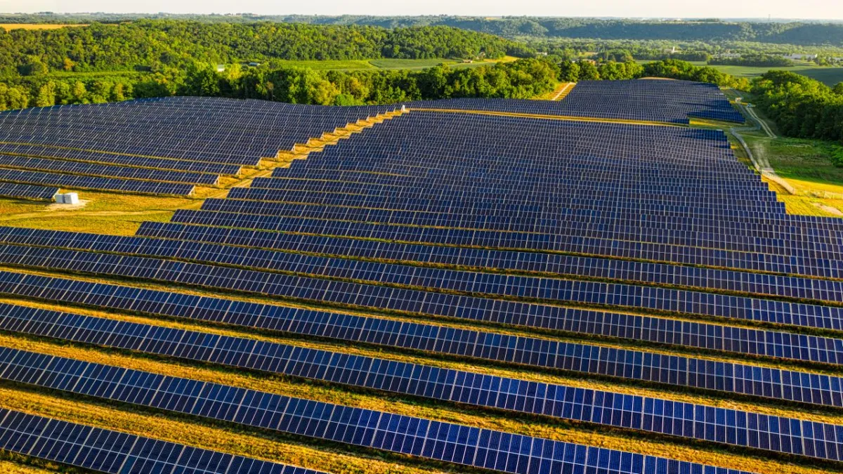 Levanta Renewables achieves financial close for 166-MWp Barotac Solar and BESS project