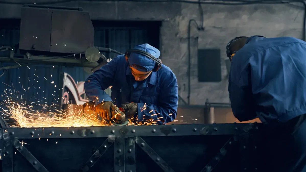 Singapore manufacturing forecast lifted to 9% on AI-driven electronics demand 