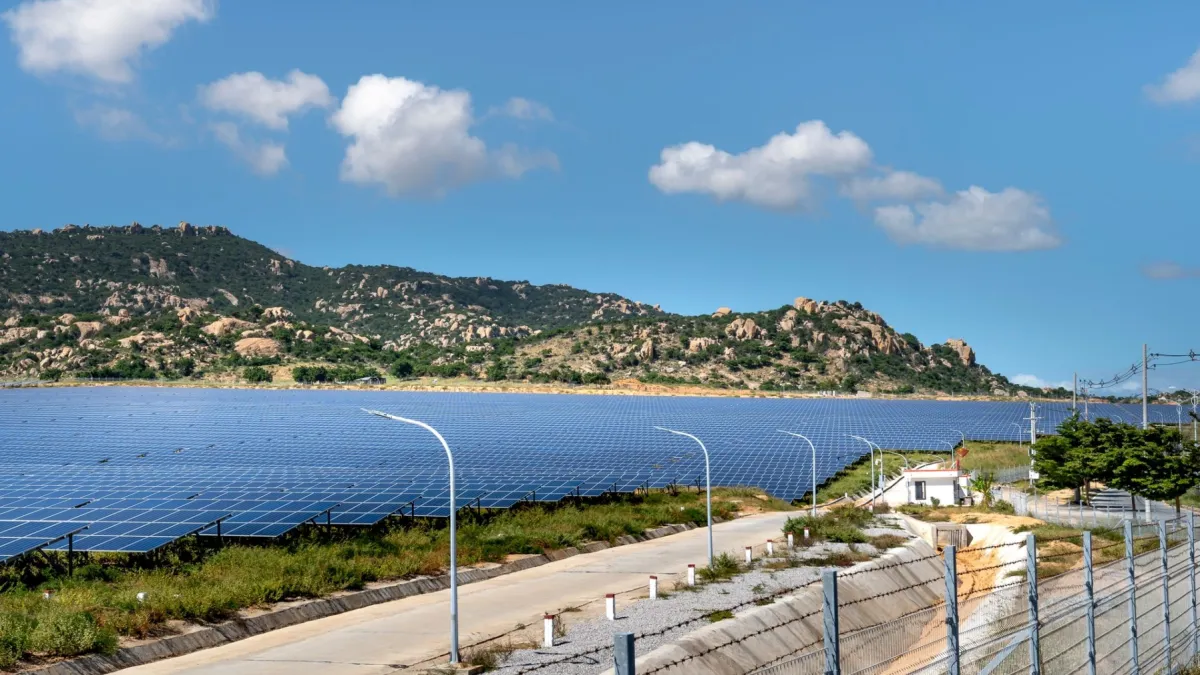 India-US solar tie-up targets 5GW of hybrid modules