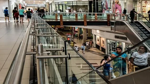 Singapore retail rents expected to rise up to 2% this year