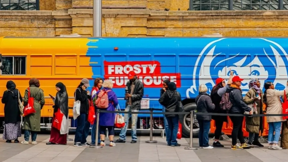 Social Media Wrap: Wendy's revisits UK Frosty bus campaign; Krispy Kreme introduces bite-sized doughnuts; Starbucks UK unveils new Bearista design