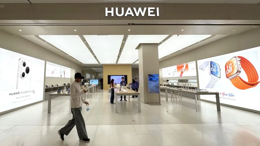Huawei lets cameras speak for themselves