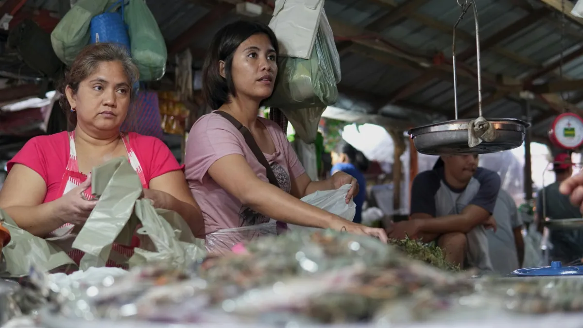 Philippine bank lending slows to 9.8% in June