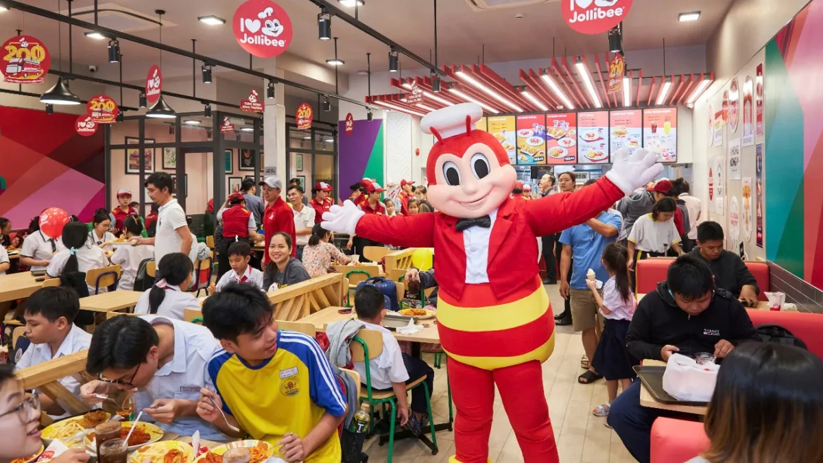Jollibee slashes capital expenditure targets