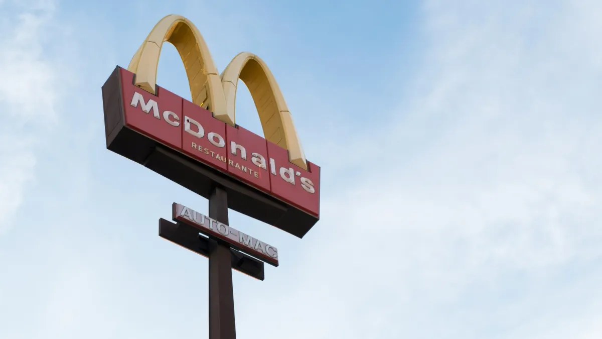Weekly Global Wrap: McDonald's CEO says cost challenges will stay; KFC tests table service; Customers drives away from Burger King's AI