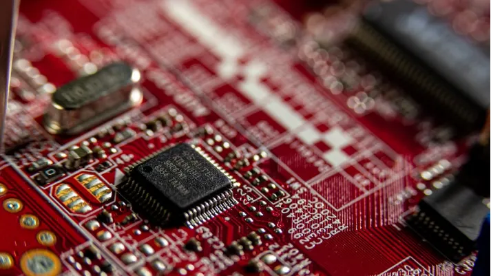 Global chip industry hits record annual sales in seven months