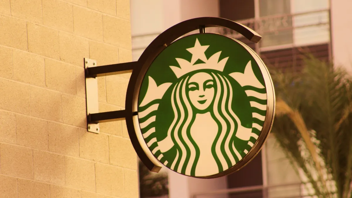 Weekly Global Wrap: Starbucks mulls Japan stake sale; KFC Korea signs MOU with KFC Hong Kong, Taiwan; Sonic Drive-In eyes specialty beverage