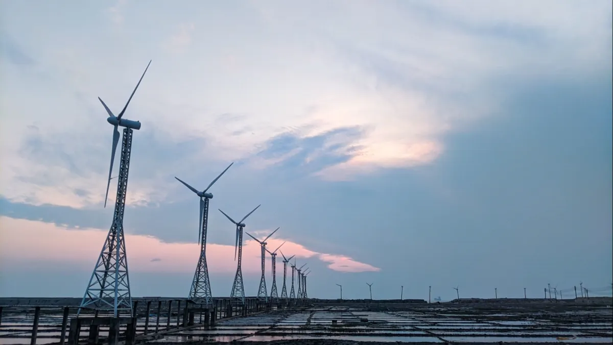 Singapore’s $75m fund targets cheaper hydrogen and solar for power