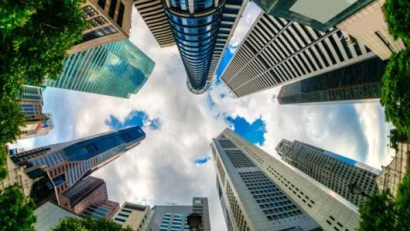 Tight Singapore CBD market pushes occupiers to plan leases two years early