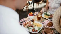 1 in 3 Aussies overspend on dining out despite cost of living pressures