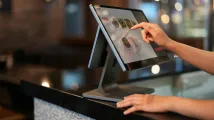Nearly 8 in 10 restaurant execs to boost AI spending 