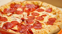 Weekly Global Wrap: Little Caesar's launch first value meal; Popeyes opens franchising in the Philippines; Jollibee invests in warehouse JV