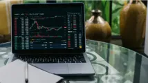 Daily Markets Briefing: STI up 0.01%; Top stock is HongkongLand USD