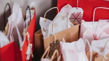 Over 70% of Singaporeans see AI helpful for holiday shopping